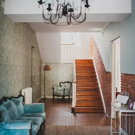 Alamar Salinas House * Salinas (Castrillon)