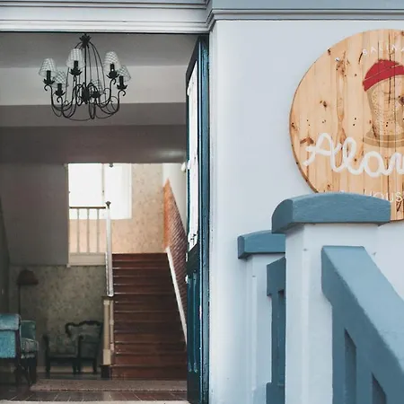 Alamar Salinas House Hostel *