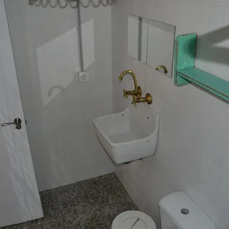 Alamar House Vandrarhem Salinas (Castrillon)