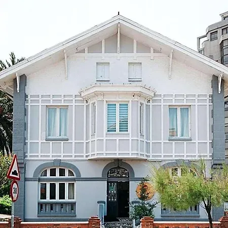 Alamar House Salinas (Castrillon)