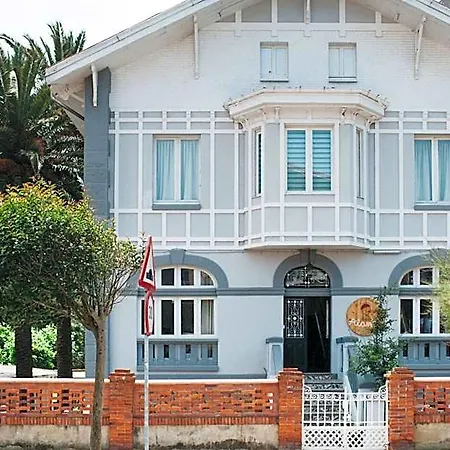 Alamar House Vandrerhjem *
