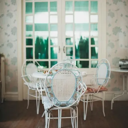 بيت شباب Alamar House ساليناس