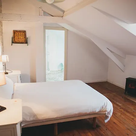 Alamar House بيت شباب ساليناس