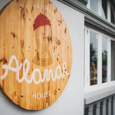 Alamar House ساليناس